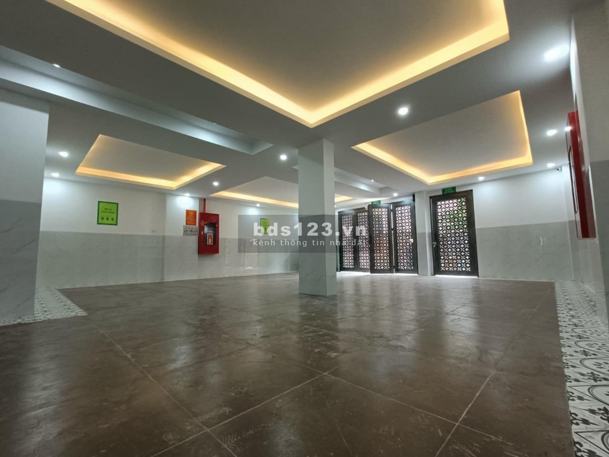 Toà CCMN 13 phòng - Dòng tiền 750tr/năm - Ngõ thông Kinh doanh - 5 bước ra phố