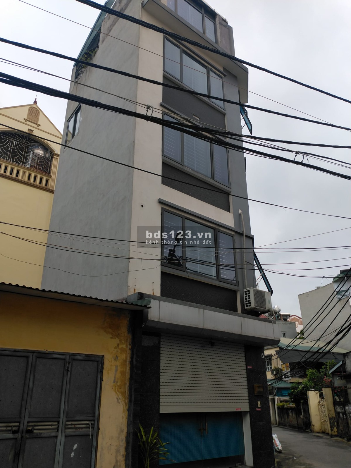 Bán nhà view Hồ Thạch Bàn, 5 tầng, 50M2, gía 5 tỷ