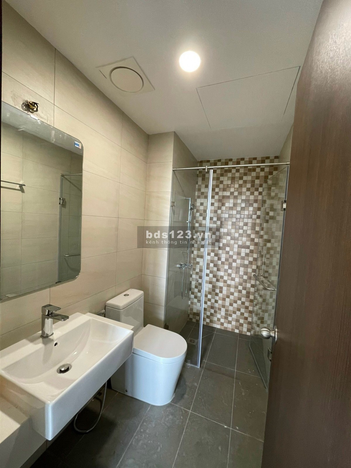Chủ bán rẻ căn 1PN, view hồ bơi, trả trước 400tr, NH cho vay miễn lãi