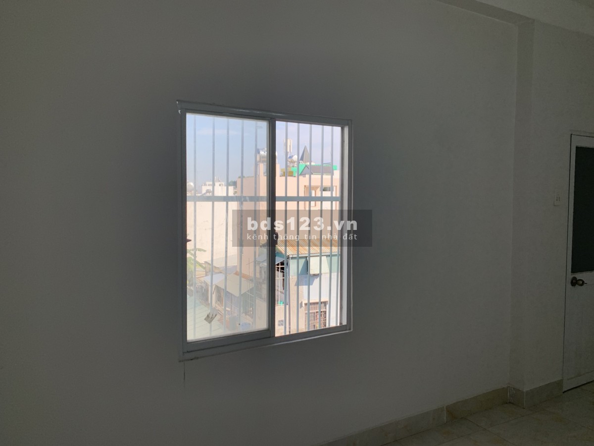 Văn phòng Mới, Thuê nguyên tầng, Giá thuê Tốt mặt tiền Đường Lạc Long Quân, Trung tâm Quận 11