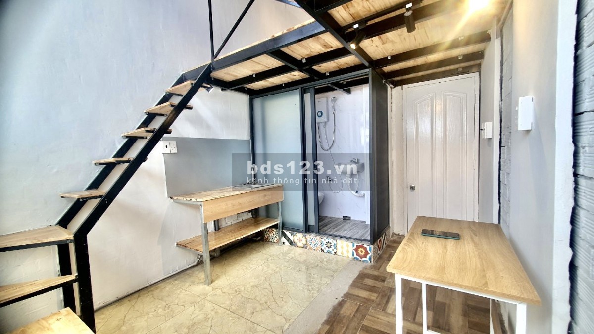 Cho thuê căn hộ Duplex nội thất cơ bản cửa sổ Quận 7