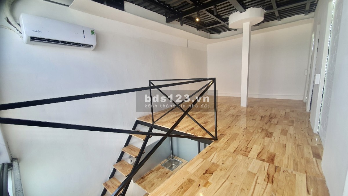 Cho thuê căn hộ Duplex nội thất cơ bản cửa sổ Quận 7