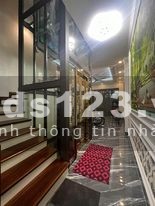 Bán nhà mới 12 tỷ 70m mt 4m 5tầng trung tâm phố Hồng Tiến gần nguyễn văn Cừnhà đẹp hiếm dân trí cao