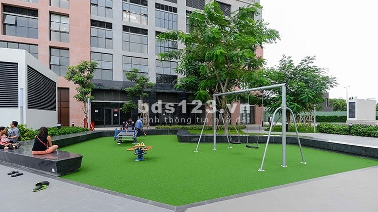 Chủ nhà đi định cư nước ngoài cần bán gấp căn 2pn 1wc The Sun Avenue mặt tiền Mai Chí Thọ quận 2