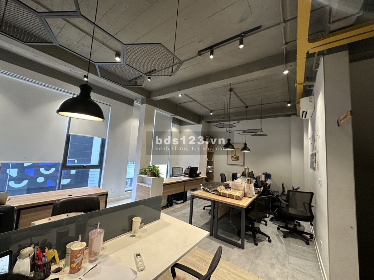 Cho thuê văn phòng 110m2 đường Nguyễn Văn Thủ Quận 1,full nội thất, giá cực ưu đãi! LH: 0898940477