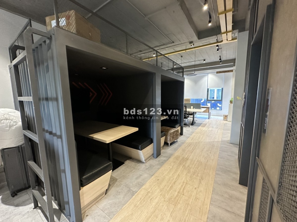 Cho thuê văn phòng 110m2 đường Nguyễn Văn Thủ Quận 1,full nội thất, giá cực ưu đãi! LH: 0898940477