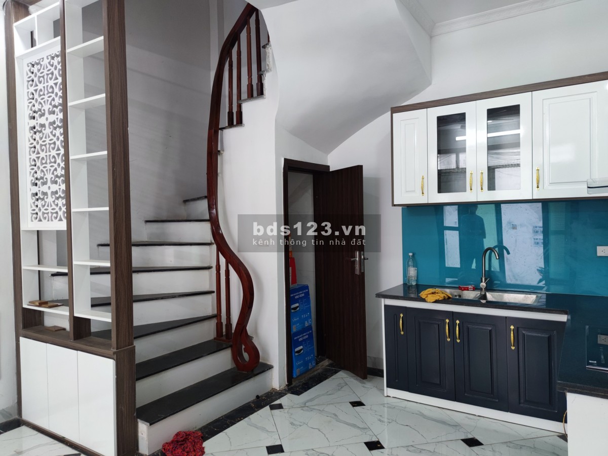 Bán nhà đẹp ở ngay - Lê Trọng Tấn, Hà Đông - 32m2x5tầng - ngõ ôtô - hơn 3tỷ.