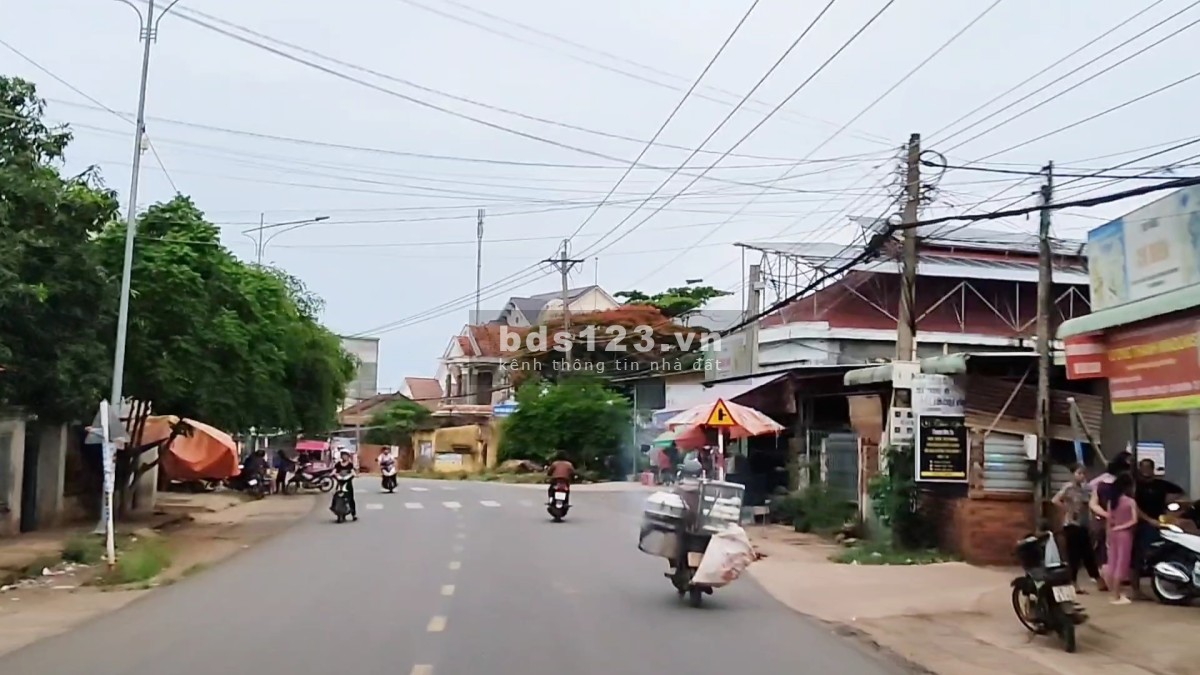 Đất mặt tiền đường tỉnh ĐT 757B lộ giới 42m, nằm giữa 2 Khu công nghiệp Long Hà và Long Bình