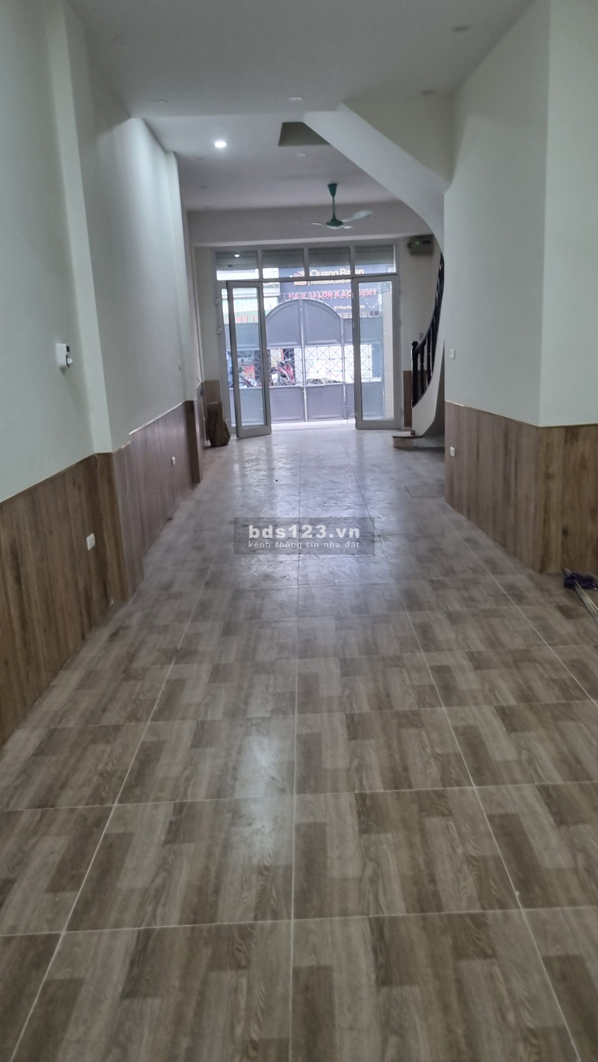 Chính chủ cho thuê nhà 85 mặt phố Thụy Khuê giá 30tr. Nhà mới đẹp chưa ai ở.