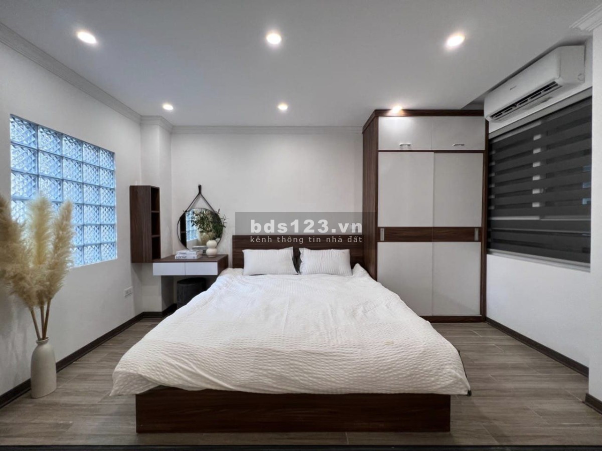 Tòa Nhà APARTMENT TÂY HỒ Chưa đến 190tr/m2 – Dòng tiền 230tr/th – 26 Căn Hộ - oto vào nhà.