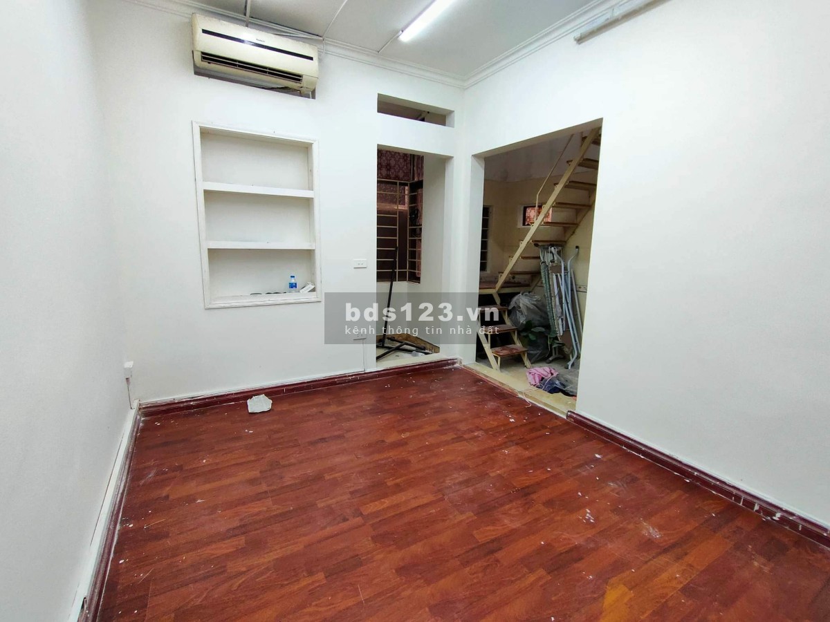 Bán nhà Thái Thịnh, Đống Đa gần ô tô 2,3 Tỷ mt4,3