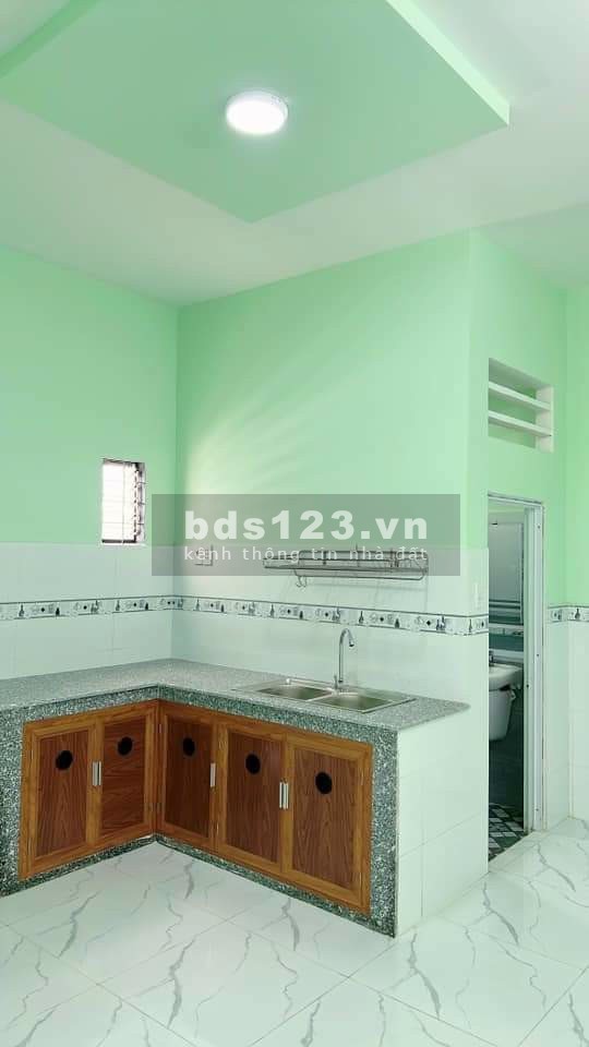 Chính chủ ra gấp nhà chợ đầu mối Hóc Môn, 62m2 Sổ sẳn chỉ 715tr