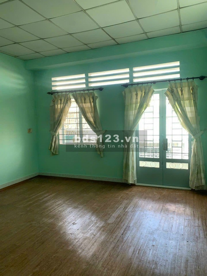 Chính chủ ra gấp nhà chợ đầu mối Hóc Môn, 62m2 Sổ sẳn chỉ 715tr