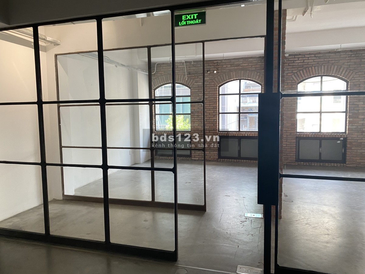 Cho thuê văn phòng tòa nhà Trần Phú đường Hai Bà Trưng, Bến Nghé, Quận 1, DT 18 - 400m2