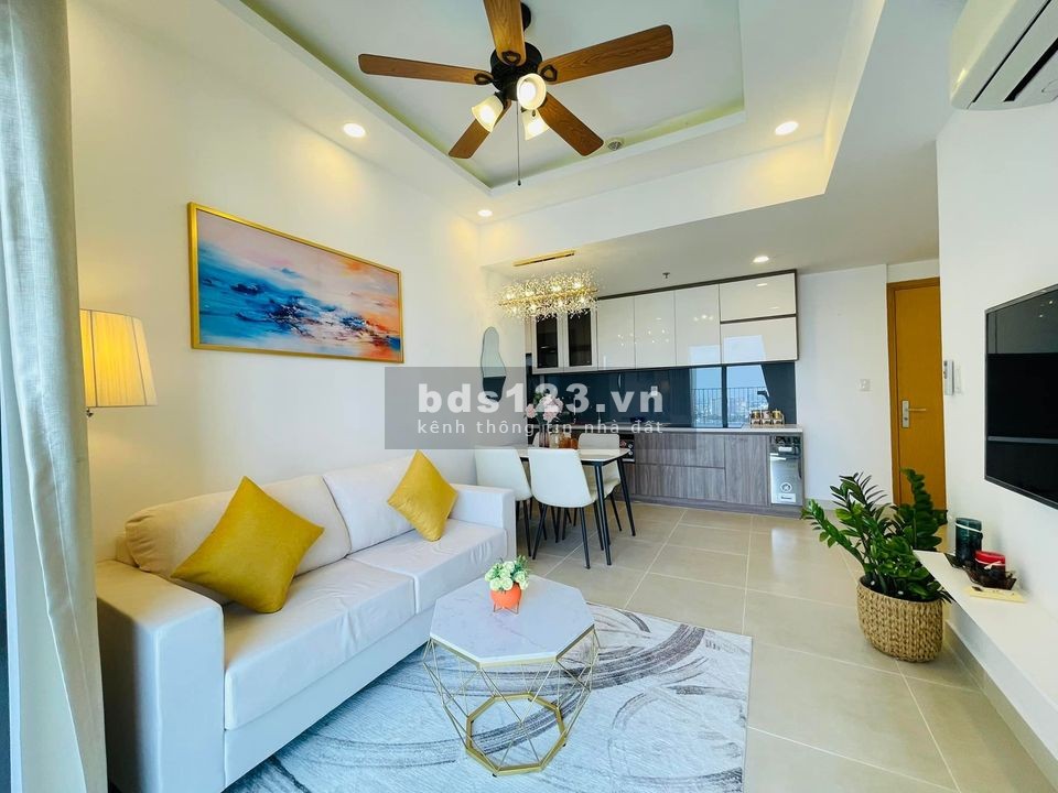 Căn hộ ngay Tân Bình DT 60m2 (2PN) giá 925 triệu, TT 50% vào ở, sở hữu vĩnh viễn. Lh 0395171772