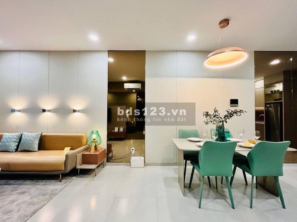 Căn hộ rộng 65m2 (2PN) giá bán 835 triệu, tặng NT, SHR, góp 20 năm không ls tại Tân Bình 0395171772