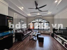 Nhà Bồ Đề Long Biên lô góc 6 tầng dt 55m hơn 6 tỷ hai ô tô đỗ trong nhà, đẹp hiếm khu dân trí cao