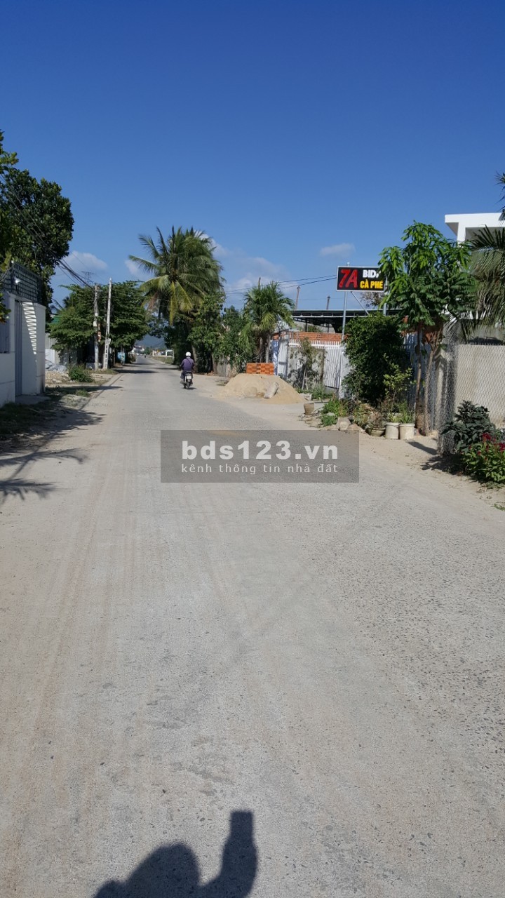CHÍNH CHỦ CẦN BÁN ĐẤT TẶNG NHÀ MẶT TIỀN HƯƠNG LỘ 45 DIÊN PHÚ, DIÊN KHÁNH, KHÁNH HÒA