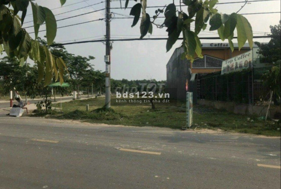 MT tỉnh lộ 2 kinh doanh buông bán sầm uất , đường thông lộ giới 30m
