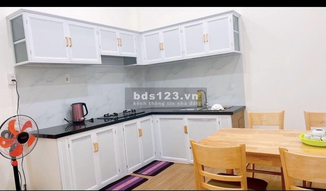 Bán nhà trung tâm 2 tầng Nha TRang chỉ 2 tỷ7 gần biển
