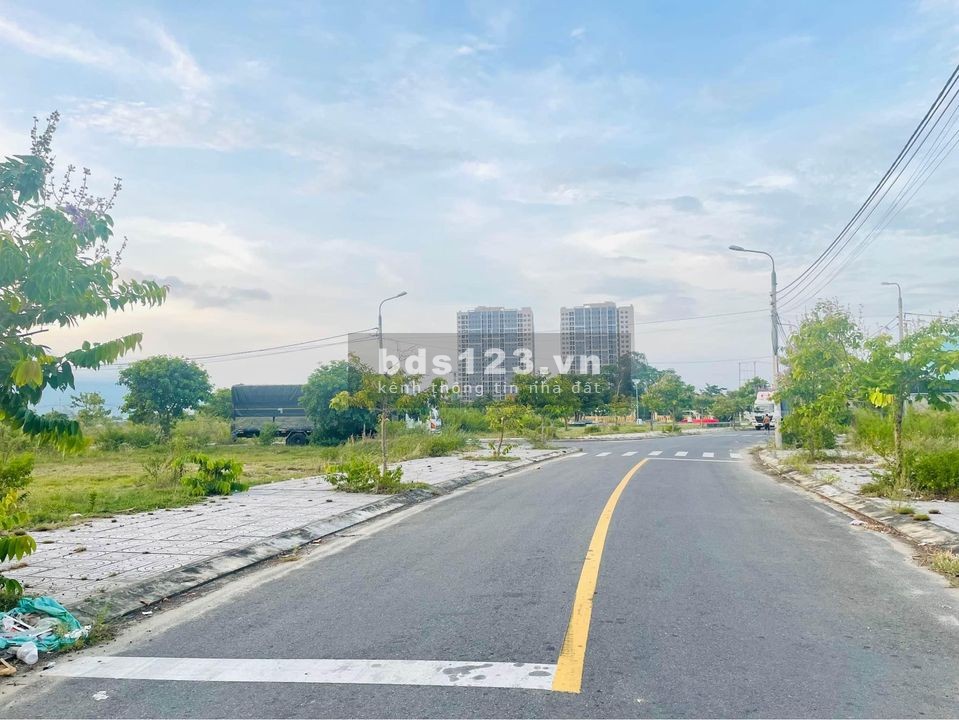 Bán Lô đất sạch đẹp Khu Lakeside Bàu Tràm Liên Chiểu Đà Nẵng. Sổ đỏ. Chỉ 2,3 tỷ