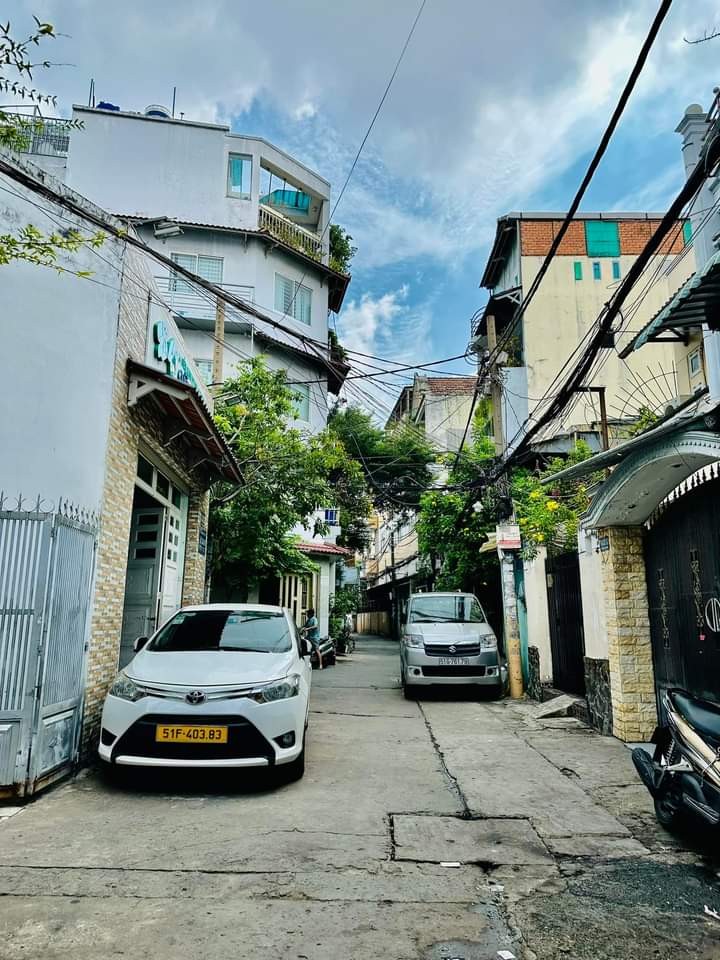 Bán nhà ngay BV Tân Phú, Sát HXT Âu Cơ P.10 Tân Bình 60m (4,2 x 14) Nhỉnh 5 Tỷ