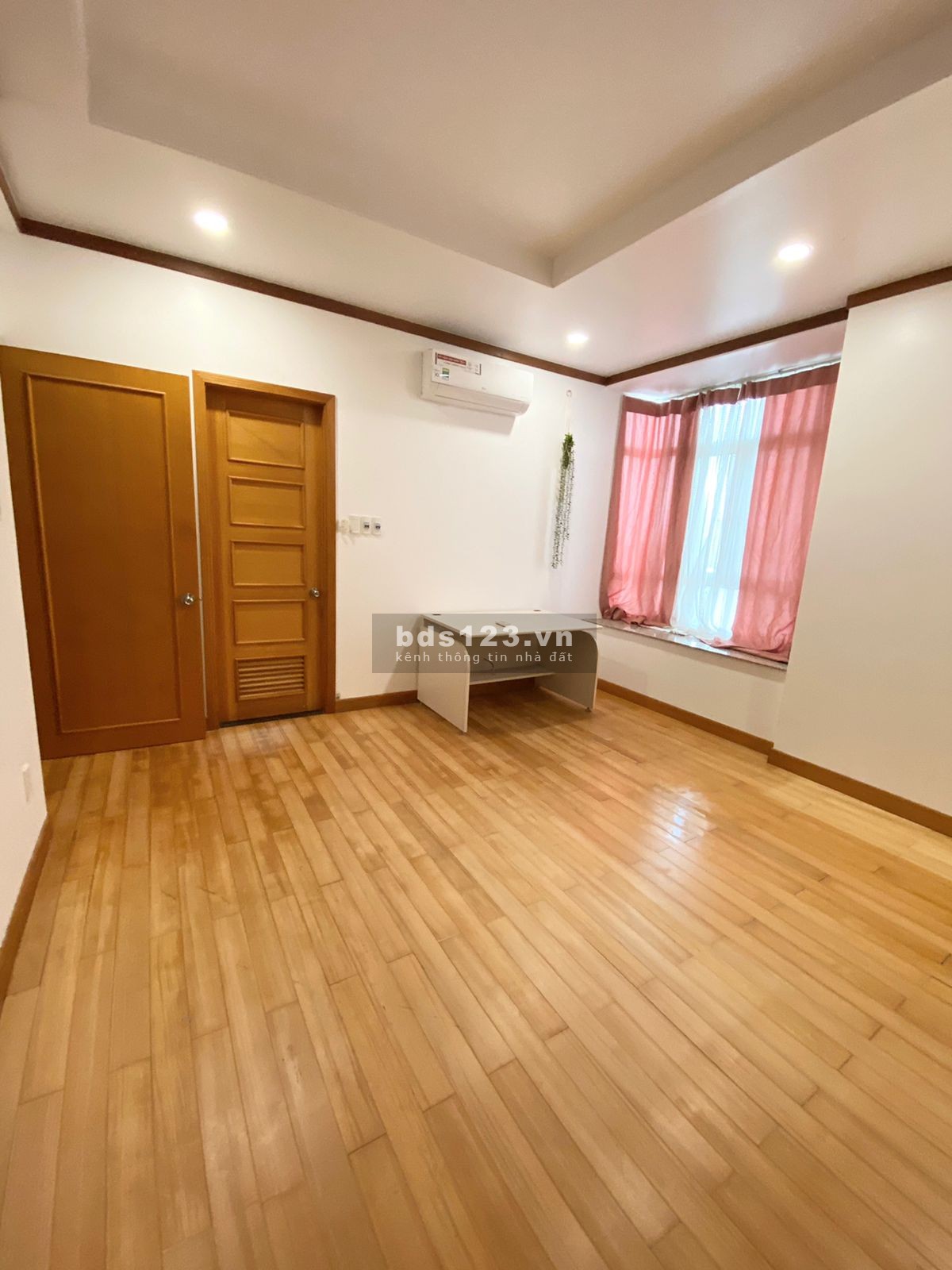 Chính chủ Bán/cho thuê căn hộ Phú Hoàng Anh 128m 3 phòng ngủ, cho thuê 18-25tr/tháng