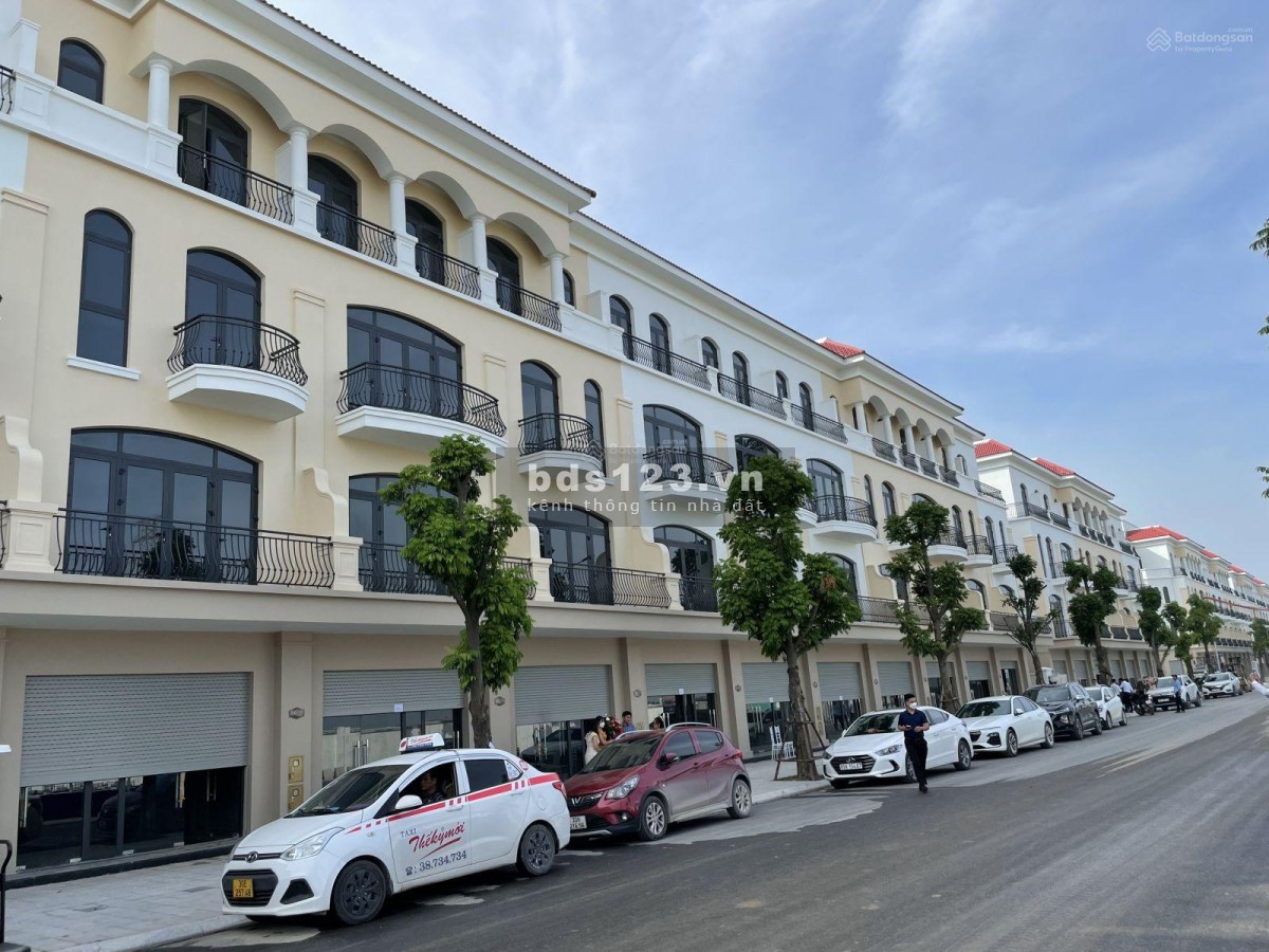 Rẻ nhất thị trường: Bán Chà Là 48m2 lẻ 4,7 tỷ bao phí; vài bước ra vườn hoa Vinhomes OCP2-Hưng Yên