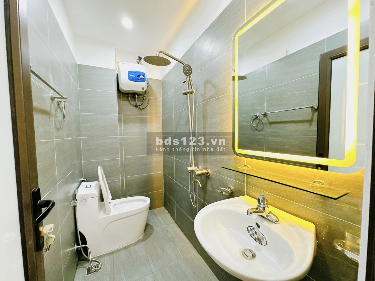 CCMN Khương Đình. Ô TÔ đỗ cửa, 7T thang máy, hơn 10%/năm. Giá 10tỷ