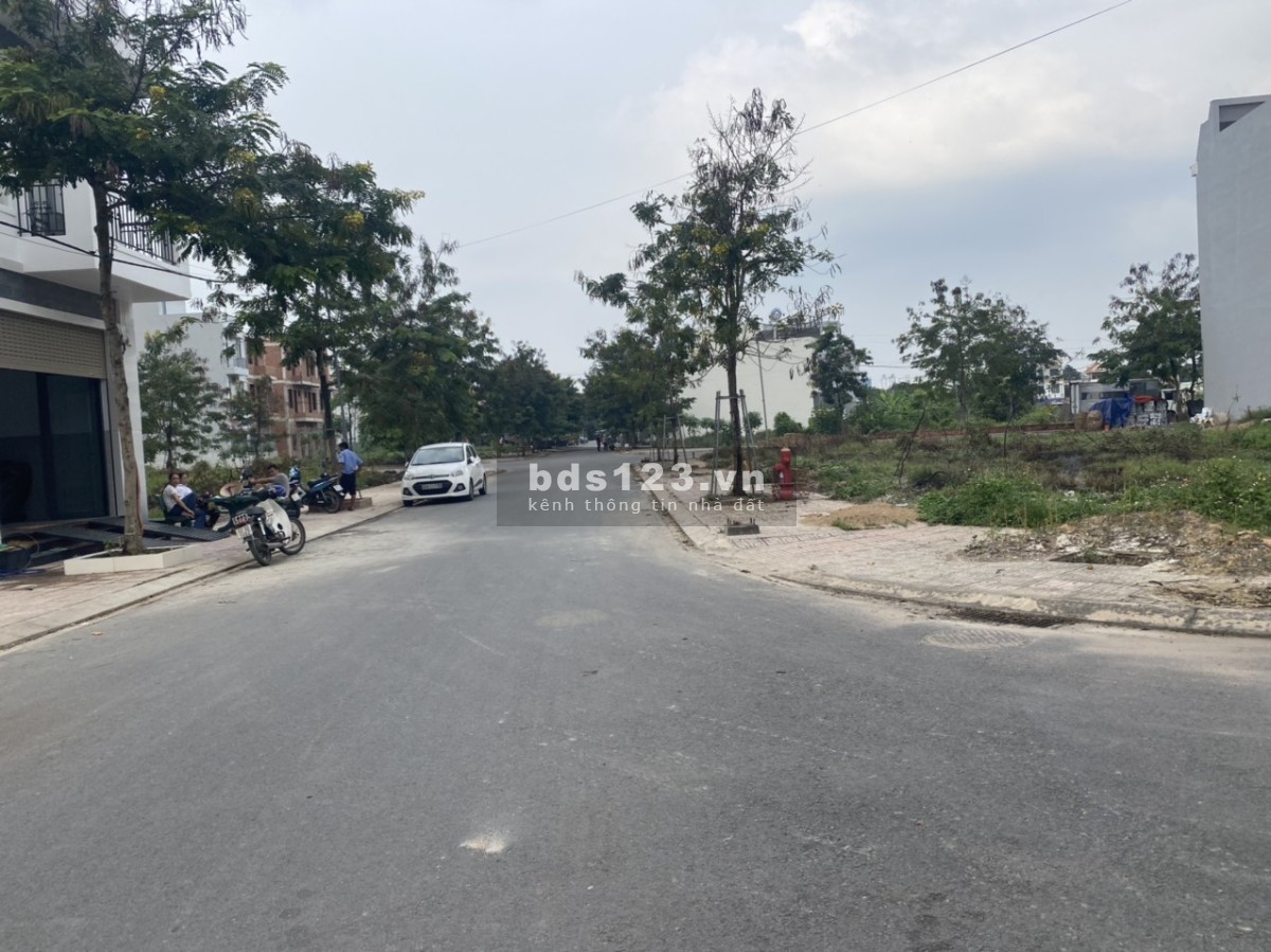 Bán đất thổ cư 100%, hạ tầng đồng bộ điện âm nước máy đầy đủ, sát chợ kinh doanh được ngay
