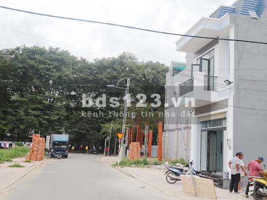 Bán đất thổ cư 100%, hạ tầng đồng bộ điện âm nước máy đầy đủ, sát chợ kinh doanh được ngay