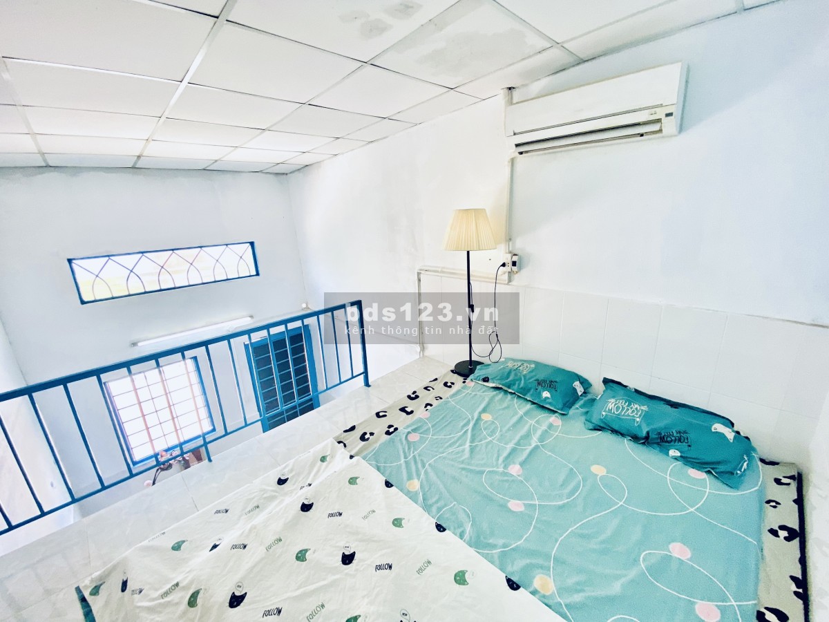 Căn hộ Duplex, trần cao ko lo đụng đầu, nội thất đầy đủ, đầy đủ tiện nghi