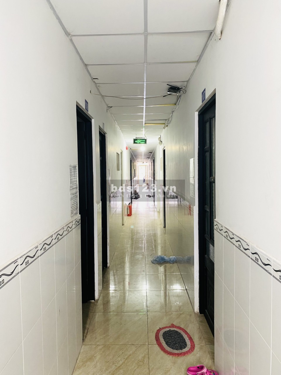 Căn hộ gác xếp, đầy đủ tiện nghi. Rộng thoáng sạch sẽ.