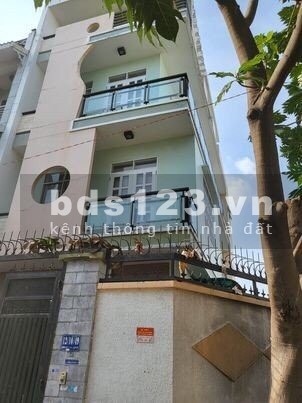 Bán nhà góc 2 mặt tiền DT 100m2 đúc 3.5 tấm, đường 53, P14, Gò vấp