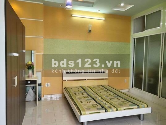 Bán nhà góc 2 mặt tiền DT 100m2 đúc 3.5 tấm, đường 53, P14, Gò vấp