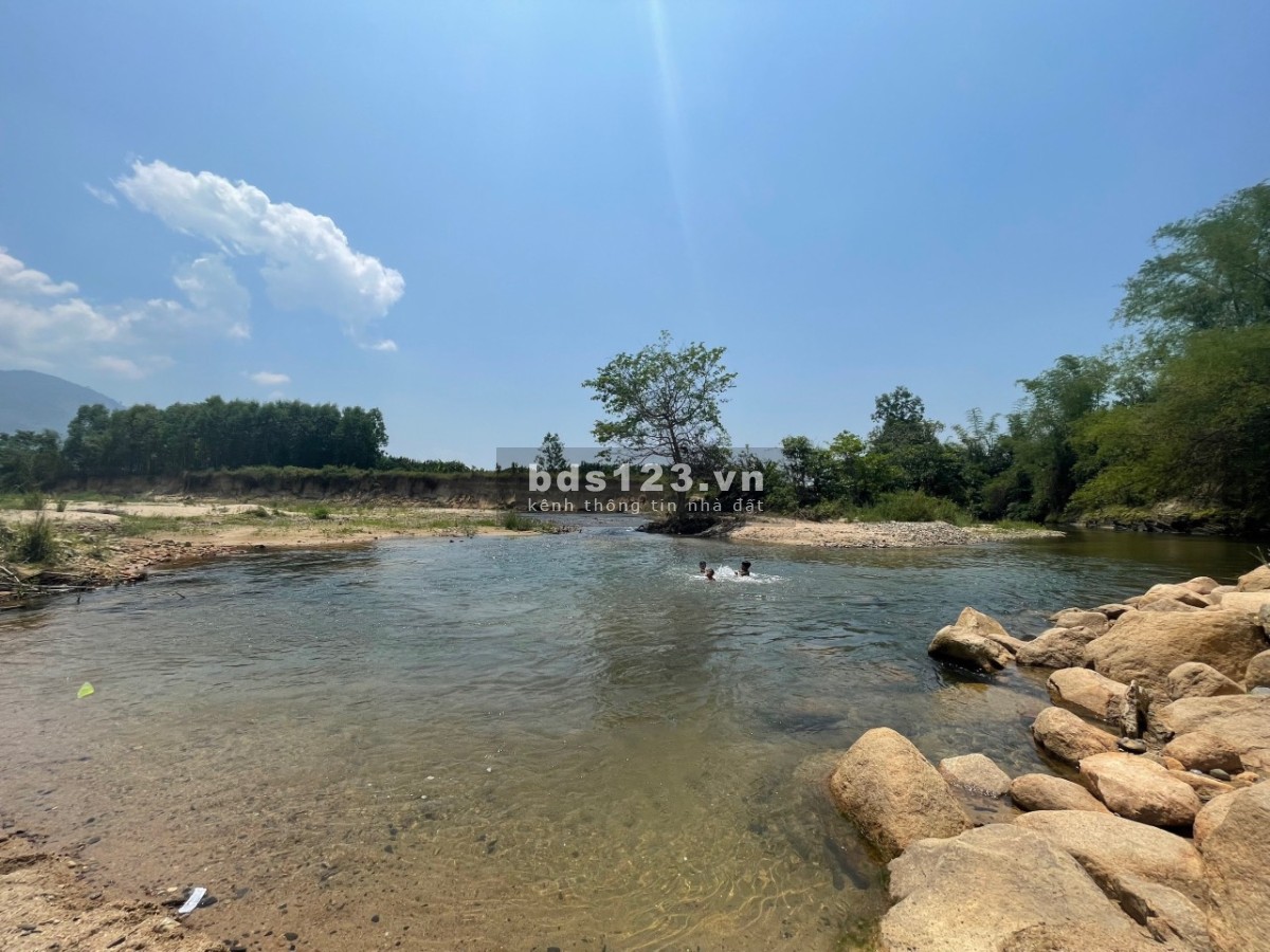 Đất suối có sổ hồng 535m2 view sông tại Khánh Vĩnh - Khánh Hoà Giá 99 triệu.
