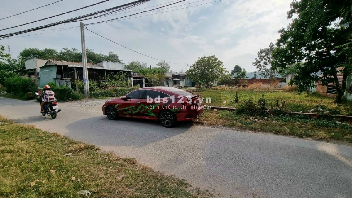 Đất giá rẻ Bùi Văn Ngữ, Thới Tam Thôn, Hóc Môn 675 triệu đến 81m2 SHR