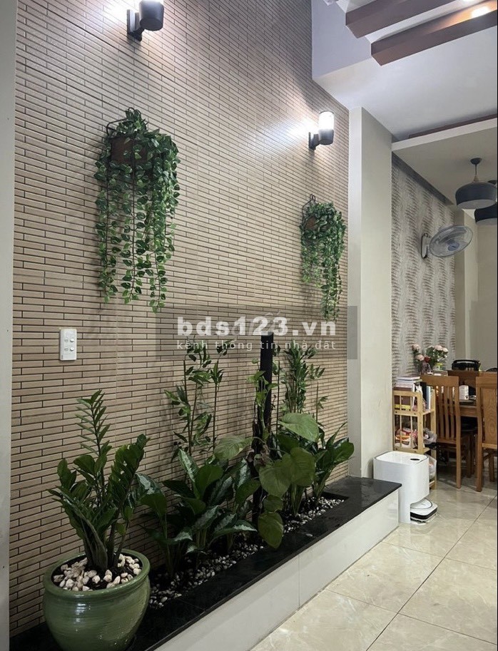 Bán nhà 2 lầu hẻm xe hơi đường số 12 ,P.Tam Bình TP Thủ Đức