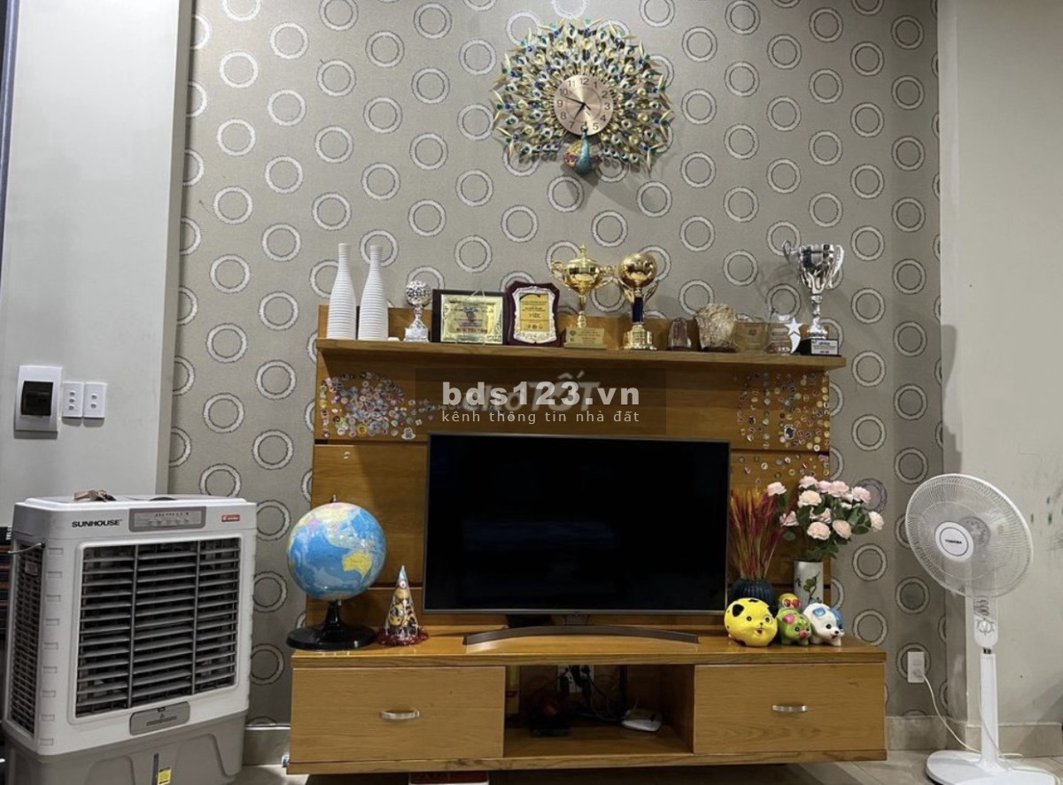 Bán nhà 2 lầu hẻm xe hơi đường số 12 ,P.Tam Bình TP Thủ Đức