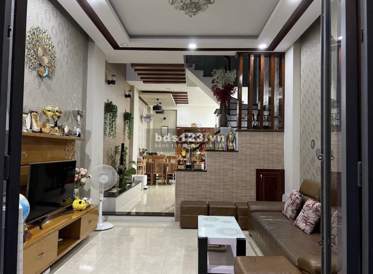 Bán nhà 2 lầu hẻm xe hơi đường số 12 ,P.Tam Bình TP Thủ Đức