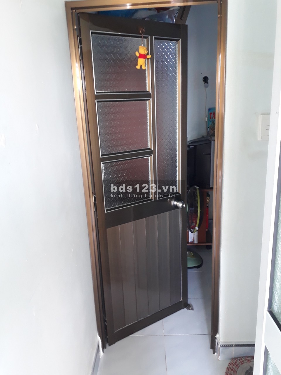 Nợ ngân hàng cần bán gấp nhà hẻm xe hơi Nhà Bè, sổ hồng chính chủ