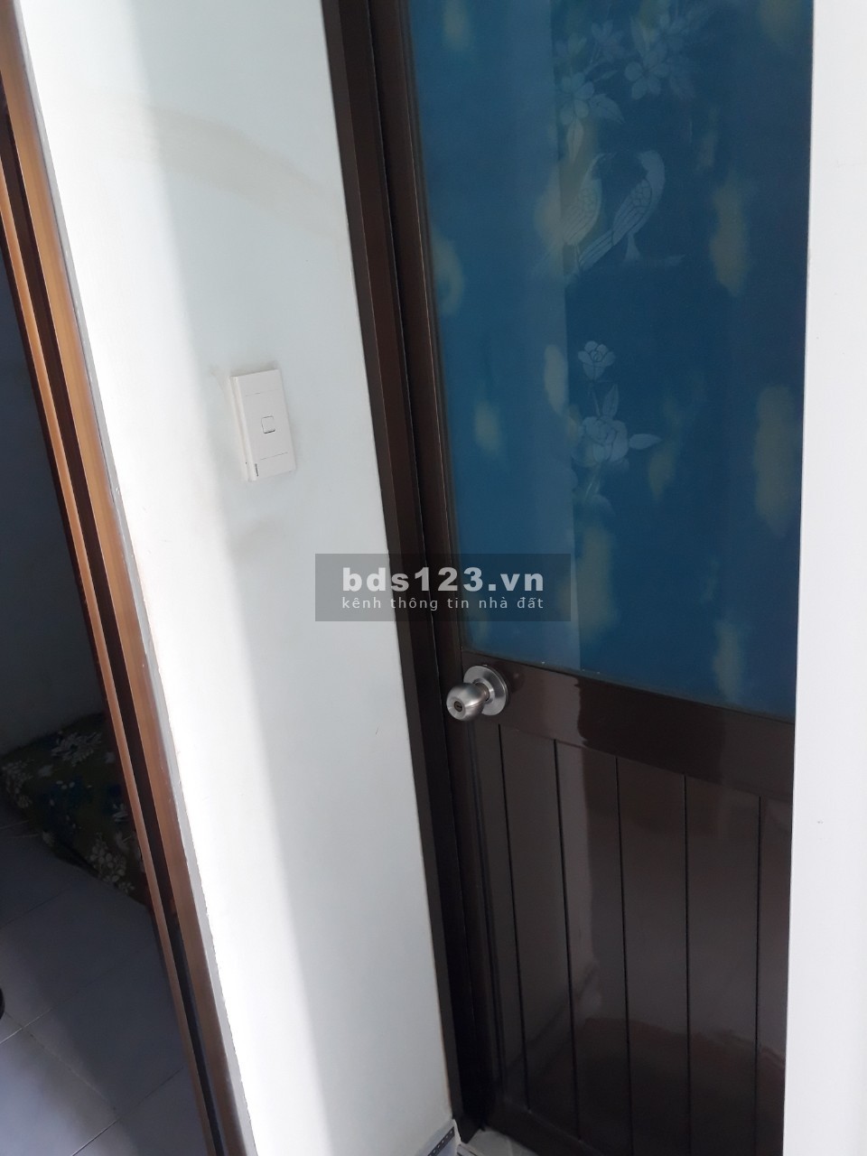 Nợ ngân hàng cần bán gấp nhà hẻm xe hơi Nhà Bè, sổ hồng chính chủ