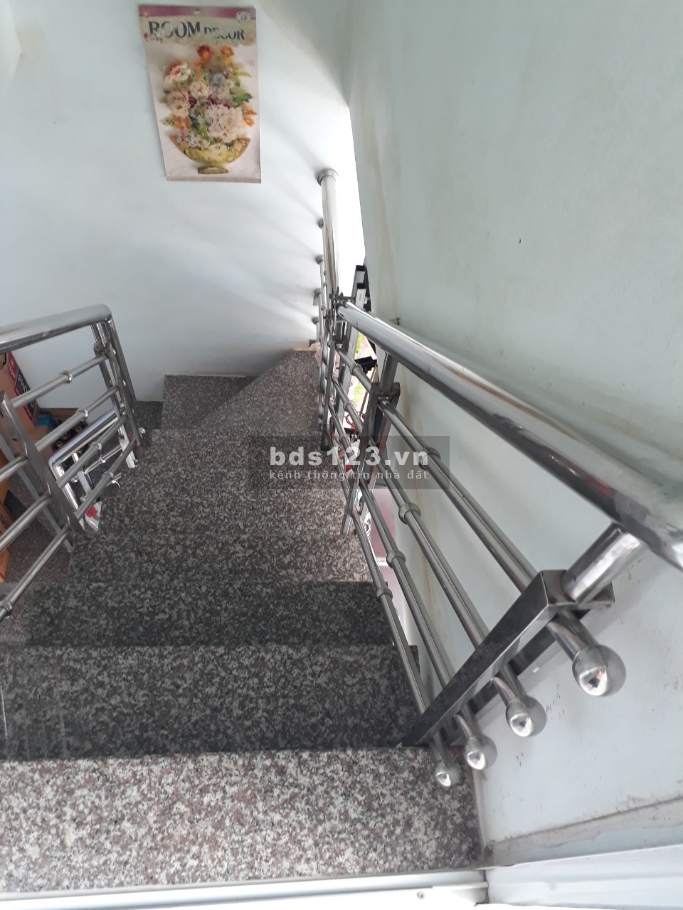 Nợ ngân hàng cần bán gấp nhà hẻm xe hơi Nhà Bè, sổ hồng chính chủ