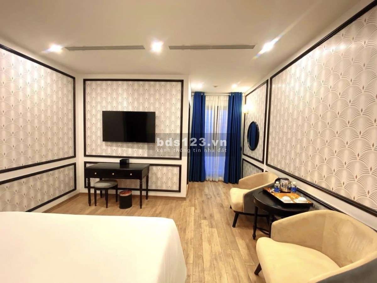 Bán tòa nhà bullding, tổng hợp nhà hàng 5 sao, 10 tầng nối 1 hầm, 2 tháng máy