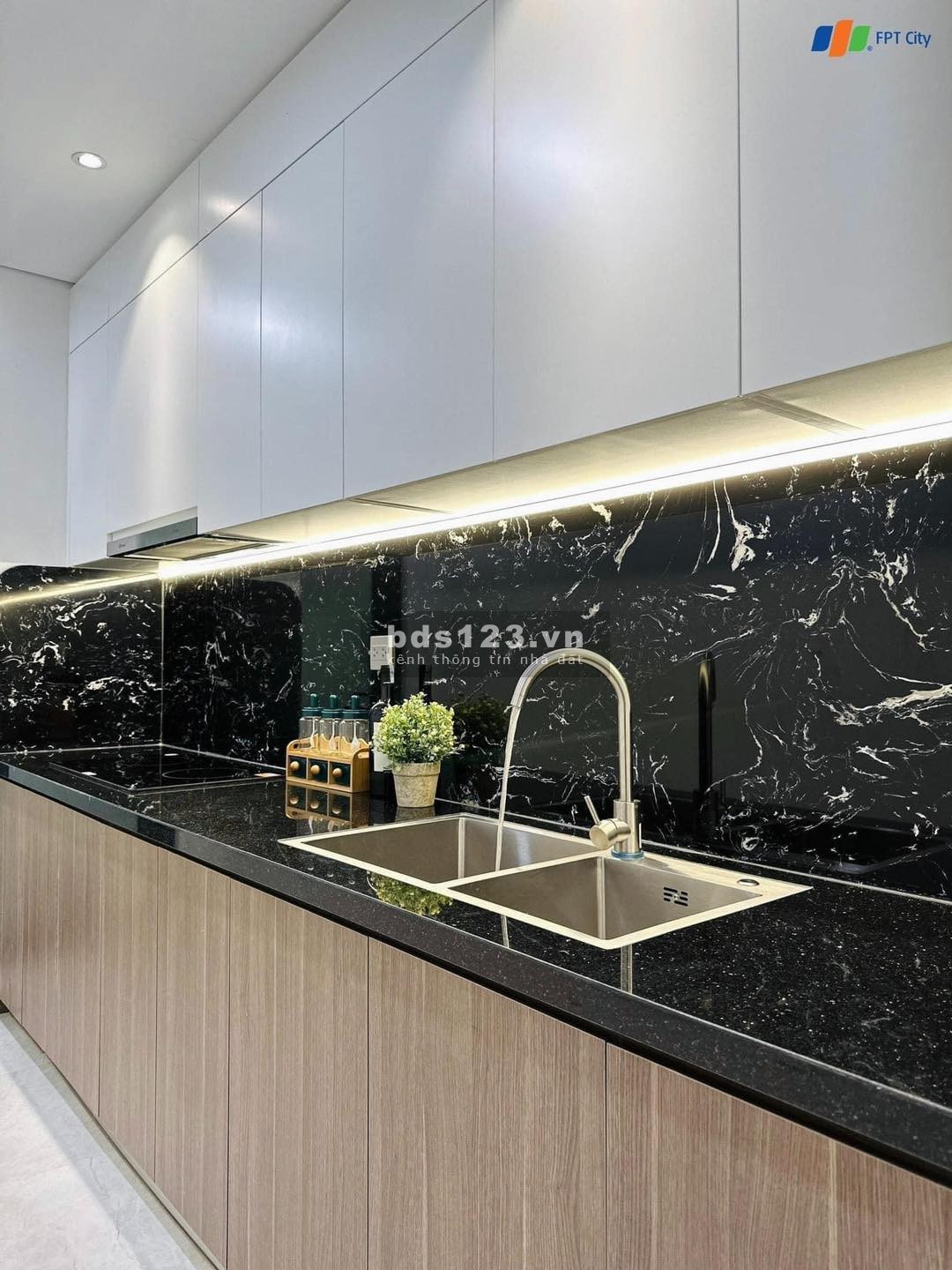 Cần tiền Bán rẻ Căn hộ 2 mặt tiền Toà FPT Plaza 2 Đà Nẵng - Đã ban giao vào ở ngay
