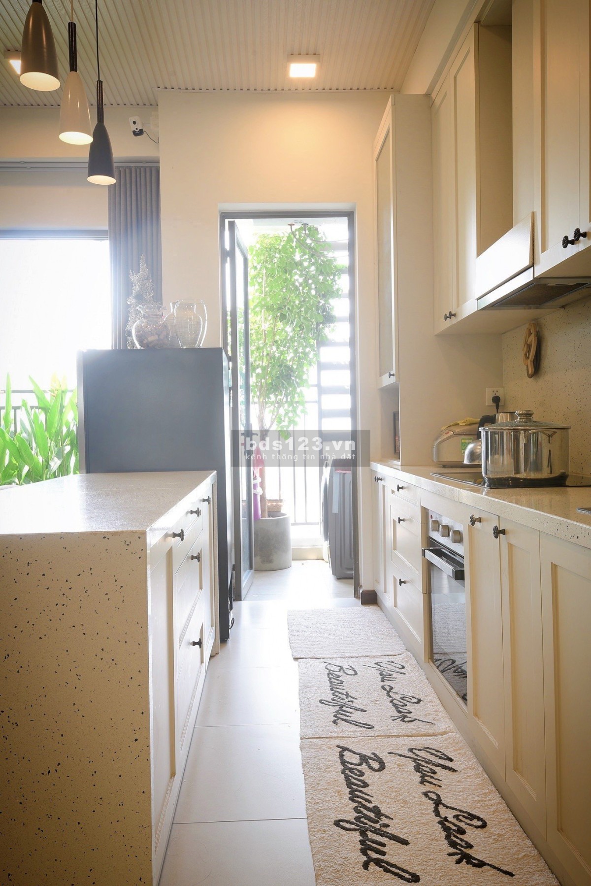 Bán căn hộ siêu xinh 10 điểm 0 nhưng, cần bán tại The Sun Avenue đây cô bác ơi
