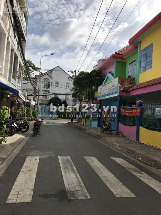 BÁN NHÀ Hẻm thông 4m Lê Ngã, Phú Trung DT 4x14m, cấp 4 (4 TỶ 7) giá TL