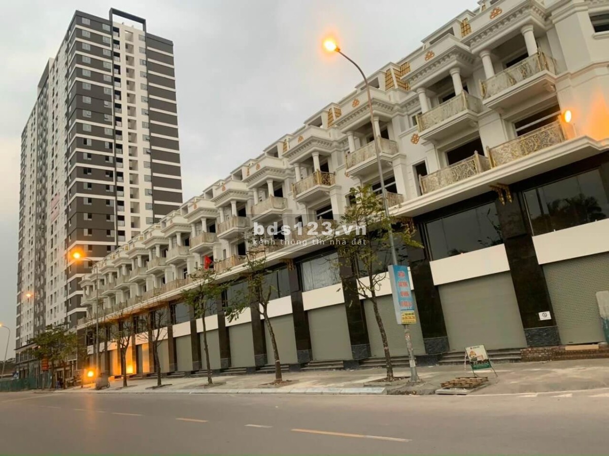 Bán chung cư AQH Riverside, căn ngoại giao 2PN, DT 73m², gần trung tâm giá 2,6 tỷ