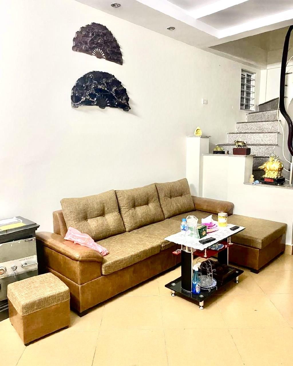 Bán nhà Phố Ái Mộ, Long Biên. Gần ô tô, cạnh công viên. 38mx5t, mt:7m. Nhỉnh 3 tỷ