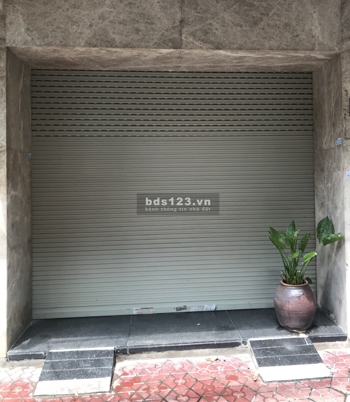 Cho thuê tầng 1 làm văn phòng phố Mạc Thái Tổ, Cầu Giấy, 60m2, ô tô tải tránh.